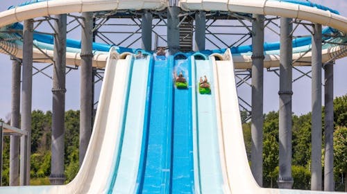 Aquapark Aquacolors - Celodnevna vstopnica za odrasle - Junij in september, Poreč, Istra, Hrvaška - 35 EUR - 1x celodnevna vstopnica za osebe nad 120 cm, Uporaba atrakcij in bazena vodnega parka Aquacolors