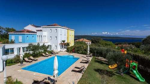 Hotel Manora - Oddih na Malem Lošinju s polpenzionom, Nerezine, Mali Lošinj, Hrvaška - 569 EUR - 3x nočitev v dvoposteljni Standard sobi za 2 osebi (1 otrok do 6,99 let in 1 otrok do 2,99 let brezplačno), Polpenzion
