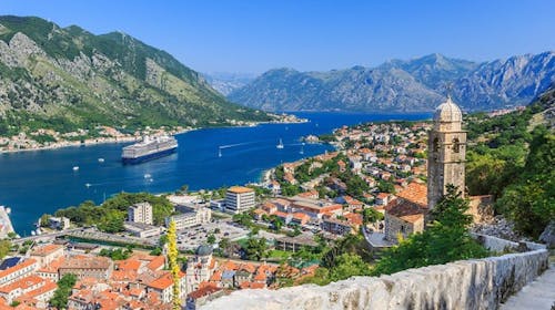 Hotel Opera - Družinski oddih na črnogorski obali, Prijevor, Jaz, Črna gora - 341 EUR - 2x nočitev v troposteljni sobi za 2 osebi (otrok do 12. leta brezplačno), Polpenzion