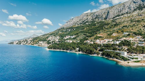 Sagitta Holiday Resort - Začetek poletja v Omišu - Standard soba, Omiš, Dalmacija, Hrvaška - 209 EUR - 2x nočitev v Standard dvoposteljni sobi za 2 osebi (1 otrok do 7,99 let brezplačno), All inclusive