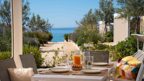 Terra Park Phalaris - Začetek poletja v popolnem kampu - Pinus Holiday Home, Novalja, Pag, Dalmacija, Hrvaška - 239 EUR - 2x nočitev v Pinus Holiday Home za do 5 oseb (4 odrasle osebe in 1 otrok do 11,99 let), Posteljnina in brisače