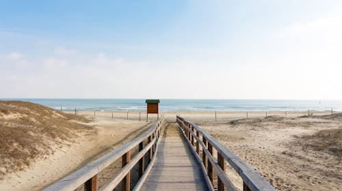 Alba Hotel - Oddih ob peščeni plaži, Marina di Ravenna, Italija - 340 EUR - 3x nočitev v Superior dvoposteljni sobi za 2 osebi, Samopostrežni zajtrk