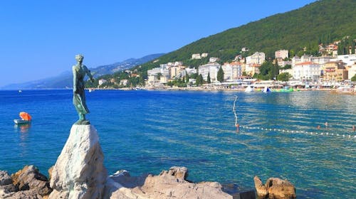 Hotel Paris - Wellness oddih v Opatiji, Opatija, Hrvaška - 339 EUR - 2x nočitev v dvoposteljni Superior sobi za 2 osebi, Polpenzion (bogat samopostrežni zajtrk in samopostrežna večerja)