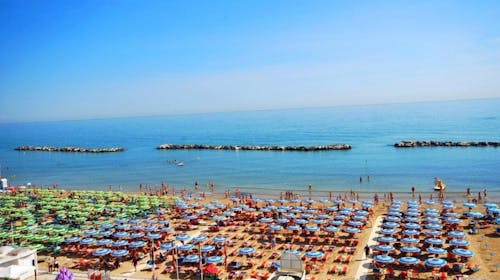Hotel President - Poletni oddih ob morju, Bellaria Igea Marina, Italija - 670 EUR - 5x nočitev v dvoposteljni sobi z balkonom ali brez balkona za 2 osebi, Polpenzion v hotelski restavraciji