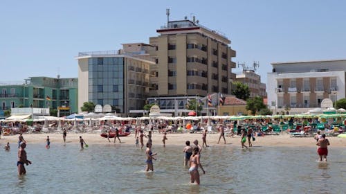 Hotel President - Oddih ob morju na koncu poletja, Bellaria Igea Marina, Italija - 630 EUR - 5x nočitev v dvoposteljni sobi z balkonom ali brez balkona za 2 osebi, Polpenzion v hotelski restavraciji