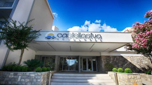 Hotel Castellastva - Jesen v Petrovcu, Petrovac, Črna gora - 339 EUR - 3x nočitev v Standard dvoposteljni sobi za 2 osebi, Polpenzion