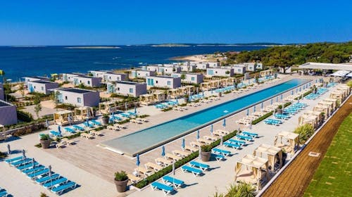 Arena Grand Kažela Camping - Pomlad v Medulinu - Camping Home Green, Medulin, Istra, Hrvaška - 270 EUR - 2x nočitev v Camping Home Green za 5 oseb, Zgodno prijavo in pozno prijavo (glede na razpoložljivost)