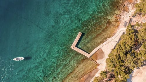 Aminess Younique Senses Resort - Družinski poletni all inclusive light na Hvaru, Vrboska, otok Hvar, Hrvaška - 763 EUR - 4x nočitev v dvoposteljni Superior sobi z balkonom za 2 osebi (1 otrok do 9,99 let brezplačno), All inclusive light