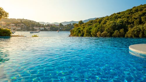 Aminess Vival Port9 Residence - Družinsko poletje v apartmajih na Korčuli, Korčula, Dalmacija, Hrvaška - 438 EUR - 4x nočitev v apartmaju Vinea za 2 osebi (2 otroka do 13,99 let brezplačno), Uporaba zunanjega sladkovodnega infinity bazena za odrasle