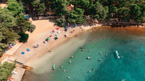 Aminess Younique Senses Resort - Družinski poletni all inclusive light na Hvaru, Vrboska, otok Hvar, Hrvaška - 1016 EUR - 4x nočitev v dvoposteljni Superior sobi z balkonom za 2 osebi (1 otrok do 9,99 let brezplačno), All inclusive light