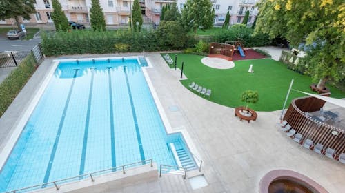 Hotel Baratsag - Termalni oddih, Hajdúszoboszló, Madžarska - 430 EUR - 3x nočitev v dvoposteljni Standard sobi za 2 osebi, Polpenzion (samopostrežni zajtrk in večerja)