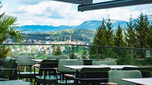 Hotel Forest - Oddih na Jahorini za dva, Pale, Bosna in Hercegovina - 51 EUR - 1x nočitev v dvoposteljni Standard sobi za 2 osebi, Zajtrk