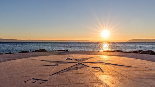 Villa Vinka - Oddih v Tučepih izven glavne sezone, Tučepi, Makarska riviera, Dalmacija, Hrvaška - 232 EUR - 2x nočitev v dvoposteljni Classic sobi z balkonom za 2 osebi, Polpenzion