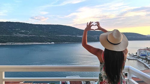 Hotel Agava - Poletje v Neumu, Neum, Bosna in Hercegovina - 731 EUR - 5x nočitev v dvoposteljni sobi z balkonom pogled morje za 2 osebi (1 otrok do 6,99 let brezplačno), Polpenzion (samopostrežna zajtrk in večerja)