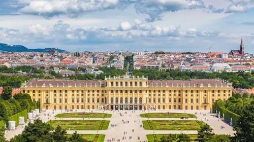 Koncert poletne noči v Schönbrunnu z dunajskimi filharmoniki, Dunaj, Avstrija - 49 EUR - Avtobusni prevoz po programu za 1 osebo, Zunanji ogledi po programu