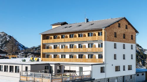 Hotel Tauplitzalm - Popoln gorski oddih za pare, Bad Mitterndorf, Avstrija - 523 EUR - 3x nočitev v Standard dvoposteljni sobi za 2 osebi, Polpenzion (samopostrežni zajtrk in 3-hodna gourmet