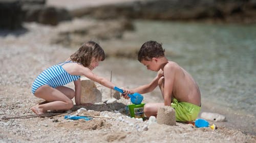 Valamar Sanfior Hotel - Vrhunsko družinsko poletje v Rabcu, Rabac, Istra, Hrvaška - 571 EUR - 2x nočitev v sobi „Junior suite“ za 2 osebi (2 otroka do 11,99 let brezplačno), Polpenzion z vključeno brezalkoholno negazirano pijačo iz avtomata ob obrokih