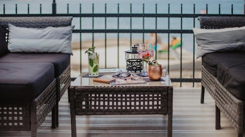 Hotel Villa Arausana & Antonina ali Villa Arausa - Taste & relax all inclusive light paket, Vodice, Dalmacija, Hrvaška - 269 EUR - 2x nočitev v Classic dvoposteljni sobi z balkonom na morski strani za 2 osebi (1 otrok do 11,99 let in 1 otrok do 4,99 let brezplačno), All inclusive light