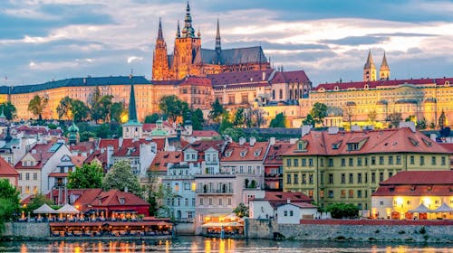 Hotel Duo Prague - City break v Pragi v dvoje, Praga, Češka - 252 EUR - 2x nočitev v sobi kategorije Superior z vsemi razpoložljivimi storitvami za 2 osebi, Samopostrežni zajtrk