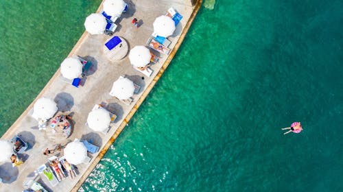 Hotel Malin - Poletje v vrhunskem hotelu na Krku - Družinska soba, Malinska, otok Krk, Hrvaška - 1183 EUR - 3x nočitev v družinski sobi za 2 osebi (2 otroka do 12. leta brezplačno), Polpenzion