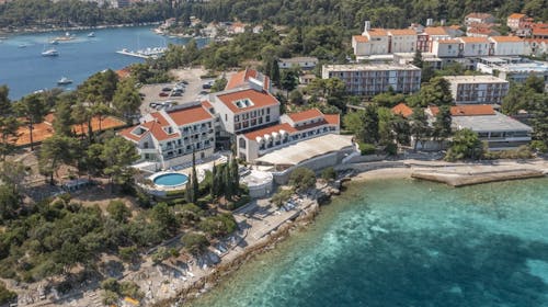 Marko Polo Maradiso Hotel by Aminess - Družinski konec poletja na Korčuli, Korčula, Dalmacija, Hrvaška - 282 EUR - 2x nočitev v dvoposteljni Comfort sobi za 2 osebi (1 otrok do 9,99 let brezplačno), Polpenzion