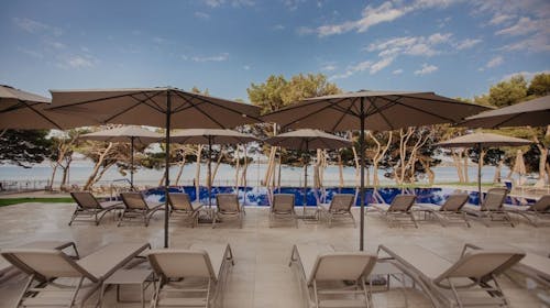 Hotel Punta Vodice - Družinsko all inclusive light poletje s pridihom wellnessa, Vodice, Dalmacija, Hrvaška - 1259 EUR - 5x nočitev v dvoposteljni Standard sobi z balkonom stran morje za 2 osebi (1 otrok do 11,99 let in 2. otrok do 2,99 let brezplačno), All inclusive light