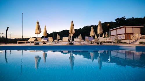 Apartmaji Medena - Last minute poletje s polpenzionom v Trogirju, Donji Seget, Trogir, Dalmacija, Hrvaška - 349 EUR - 2x nočitev v Superior apartmaju A (2+1) za 2 odrasli osebi (1 otrok do 11,99 let brezplačno), Polpenzion