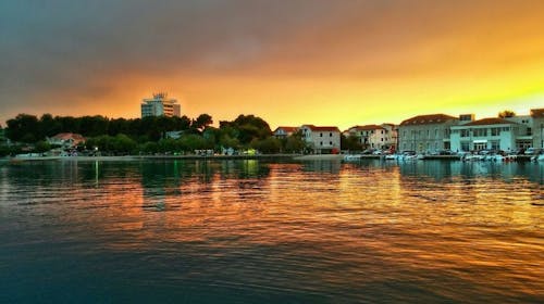Hotel Stella Maris - Ultra last minute poletni oddih v Vodicah, Vodice, Dalmacija, Hrvaška - 259 EUR - 2x nočitev v dvoposteljni Standard sobi za 2 osebi (1 otrok do 11,99 let in 1 otrok do 2,99 let brezplačno), Polpenzion