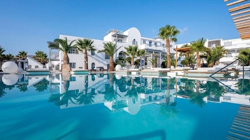 Smy Mediterranean White - Mediteranska romantika v srcu Santorinija, Agia Paraskevi, Grčija - 1689 EUR - 7x nočitev v Standard dvoposteljni sobi za 2 osebi, Zajtrk