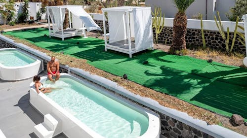 Smy Mediterranean White - Mediteranska romantika v srcu Santorinija, Agia Paraskevi, Grčija - 1849 EUR - 7x nočitev v Standard dvoposteljni sobi za 2 osebi, Zajtrk