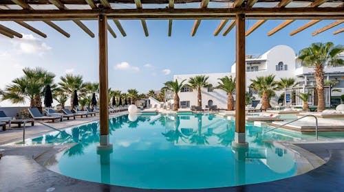 Smy Mediterranean White - Mediteranska romantika v srcu Santorinija, Agia Paraskevi, Grčija - 879 EUR - 7x nočitev v Standard dvoposteljni sobi za 2 osebi, Zajtrk