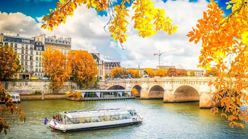 Hotel Alpha Paris Eiffel by Patrick Hayat - City break v Parizu, Pariz, Francija - 403 EUR - 4x nočitev v dvoosteljni sobi za 2 osebi, Zajtrk