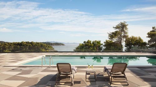 Aminess Alfir Hotel - Poletje na Korčuli, Korčula, Dalmacija, Hrvaška - 768 EUR - 4x nočitev v Premium suiti z balkonom za 2 osebi (2 otroka do 9,99 let brezplačno), Polpenzion z vključeno pijačo ob večerji