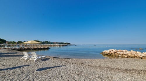 Apartments Stella Plava Laguna - Družinski konec poletja v Istri, Umag, Istra, Hrvaška - 162 EUR - 3x nočitev v Classic apartmaju 2+1 z balkonom (stran park) za 3 osebe, Uporaba zunanjega bazena z morsko vodo
