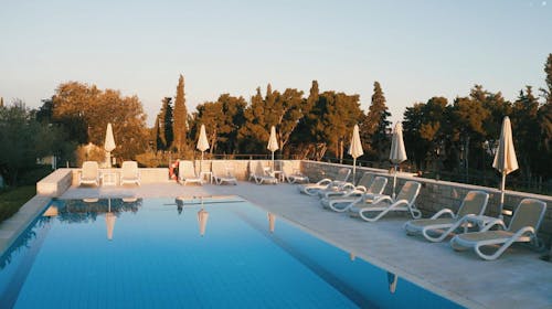 Aminess Vival Casa Velaris - Poletje na Braču za družine, Supetar, otok Brač, Dalmacija, Hrvaška - 1453 EUR - 7x nočitev v dvoposteljni Comfort sobi z balkonom za 2 osebi (1 otrok do 9,99 let brezplačno), Polpenzion
