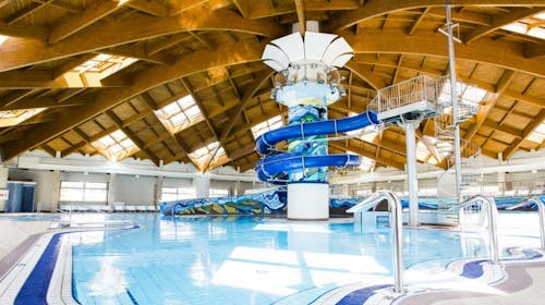 Hotel Zagi & Aqua Vivae - Termalni oddih v Zagorju za velike družine, Oroslavje, Hrvaška - 240 EUR - 1x nočitev v družinski sobi za 2 osebi (2 otroka do 11,99 let in 2 otroka do 4,99 let brezplačno), Polpenzion (samopostrežni zajtrk in večerja)