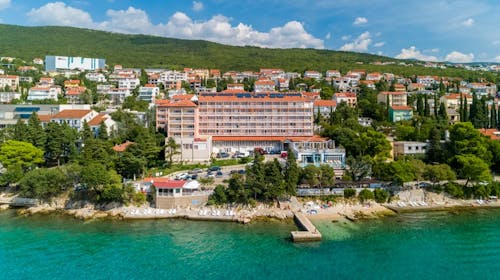 Mediteran Maradiso Hotel by Aminess - Družinski konec poletja v Crikvenici, Crikvenica, Hrvaška - 231 EUR - 2x nočitev v dvoposteljni Comfort sobi z balkonom za 2 osebi (1 otrok do 9,99 let brezplačno), Polpenzion (samopostrežna zajtrk in večerja)