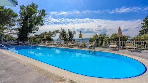 Mediteran Maradiso Hotel by Aminess - Družinsko poletje v Crikvenici, Crikvenica, Hrvaška - 1746 EUR - 7x nočitev v dvoposteljni Comfort sobi z balkonom za 2 osebi (1 otrok do 9,99 let brezplačno), Polpenzion (samopostrežna zajtrk in večerja)