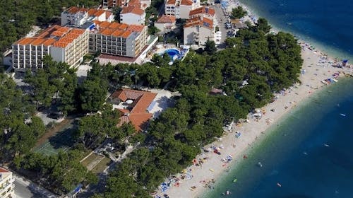Hotel Horizont - Poletje na makarski rivieri , Baška Voda, Makarska riviera, Dalmacija, Hrvaška - 1190 EUR - 5x nočitev v Standard dvoposteljni sobi z balkonom za 2 osebi, Polpenzion (samopostrežni zajtrk in večerja)