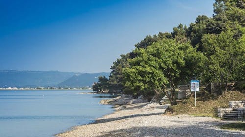 Apartmaji Kanegra Plava Laguna - Poletje v Istri, Umag, Istra, Hrvaška - 210 EUR - 2x nočitev v Classic apartmaju 2+2 z balkonom park stran za 4 osebe, Animacija: mini club za otroke od 4. do 12. leta, tematske zabave, mini disco