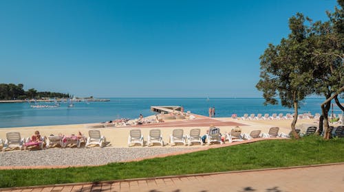 Apartmaji Polynesia Plava Laguna - Poletje v Istri, Umag, Istra, Hrvaška - 161 EUR - 2x nočitev v Studio Economy apartmaju 2+1 park stran za 3 osebe, Uporaba zunanjega bazena za odrasle in bazena za otroke