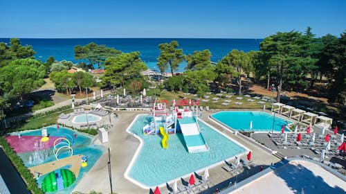 Hotel Umag Plava Laguna - Začetek poletja ob obali, Umag, Istra, Hrvaška - 339 EUR - 2x nočitev v dvoposteljni Classic sobi z balkonom (pogled park) za 2 osebi, Pijača ob večerji