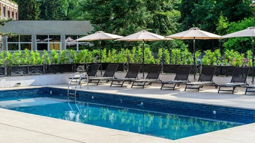 Vila Emilia & Emilia Boutique Rooms - Poletni oddih, Vrnjačka Banja, Srbija - 270 EUR - 2x nočitev v sobi v Vila Emilia ali Emilia Boutique Rooms (glede na razpoložljivost) za 2 osebi, Polpenzion