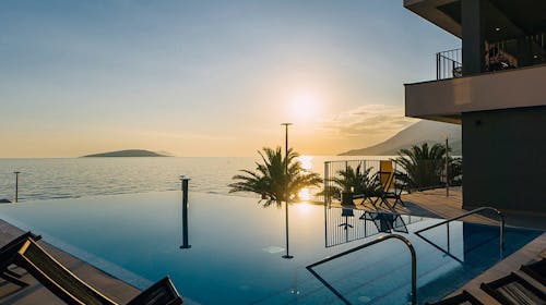 Morenia All Inclusive Resort - All inclusive poletje z animacijo, Podaca, Makarska riviera, Dalmacija, Hrvaška - 1210 EUR - 5x nočitev v Comfort sobi z balkonom (stran morje) za 2 osebi (1 otrok do 11,99 let ali 2 otroka do 7,99 let brezplačno), Uporaba 3 zunanjih ogrevanih bazenov: infinity, fun in otroški bazen