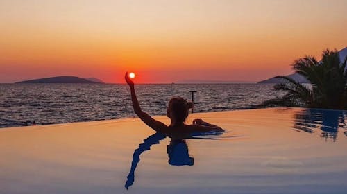 Morenia All Inclusive Resort - All inclusive poletje z animacijo, Podaca, Makarska riviera, Dalmacija, Hrvaška - 1800 EUR - 5x nočitev v Family suite z balkonom (stran morje) za 2 osebi (2 otroka do 17,99 let brezplačno), Uporaba 3 zunanjih ogrevanih bazenov: infinity, fun in otroški bazen