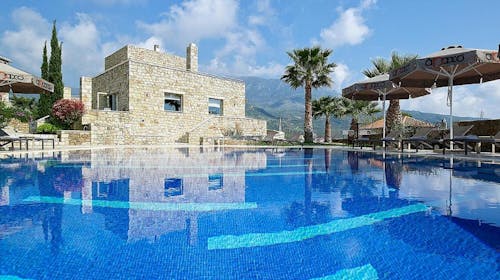 Anaxo Resort - Skriti biser s pogledom na Jonsko morje, Rigglia Messinia, Mani, Grčija - 399 EUR - 3x nočitev v Standard dvoposteljni sobi z balkonom in pogledom na morje za 2 osebi, Zajtrk