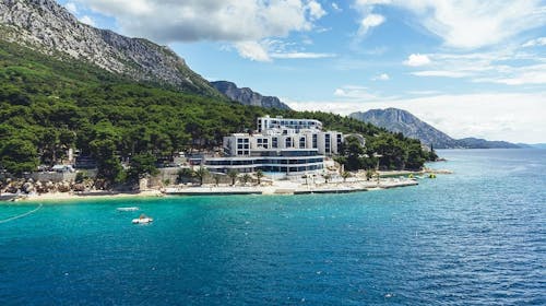 Morenia All Inclusive Resort - All inclusive poletje z animacijo, Podaca, Makarska riviera, Dalmacija, Hrvaška - 1400 EUR - 7x nočitev v Standard sobi z balkonom (stran morje) za 2 osebi (1 otrok do 7,99 let v postelji s starši brezplačno), All inclusive
