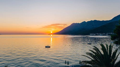 Morenia All Inclusive Resort - All inclusive poletje z animacijo, Podaca, Makarska riviera, Dalmacija, Hrvaška - 3710 EUR - 7x nočitev v Family suite z balkonom (stran morje) za 2 osebi (2 otroka do 17,99 let brezplačno), Uporaba 3 zunanjih ogrevanih bazenov: infinity, fun in otroški bazen