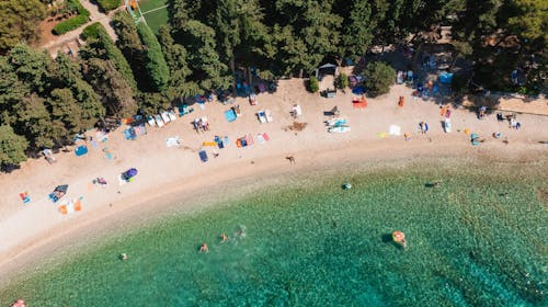 Aminess Vival Casa Velaris - Družinski konec poletja na Braču, Supetar, otok Brač, Dalmacija, Hrvaška - 619 EUR - 4x nočitev v dvoposteljni Comfort sobi z balkonom za 2 osebi (1 otrok do 9,99 let brezplačno), Polpenzion
