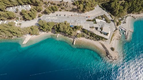Sagitta Holiday Resort - Poletje v Omišu - Standard soba, Omiš, Dalmacija, Hrvaška - 1680 EUR - 7x nočitev v Standard dvoposteljni sobi za 2 osebi (1 otrok do 7,99 let brezplačno), All inclusive